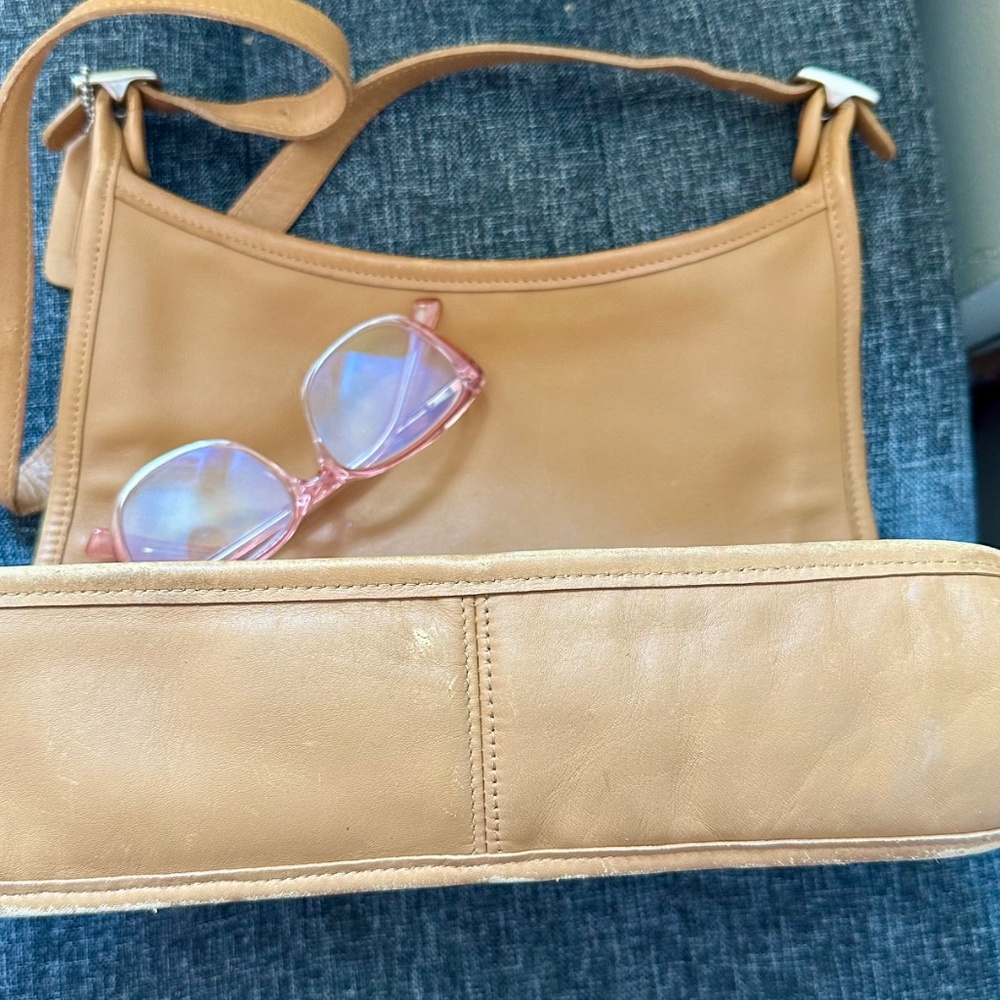 Vintage Coach Andrea Bucket  Camel Light BrowN - Picture 9 of 9